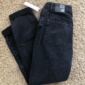 URBAN OUTFITTERS Black Mom Jeans